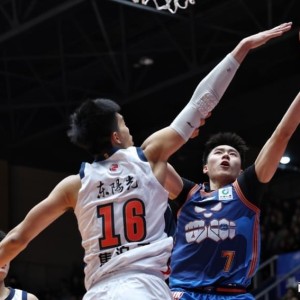 走势图-79比129惨败50分！辽篮苦主惨遭25连败：CBA一冠王溃不成军？